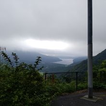 長尾峠からの芦ノ湖です