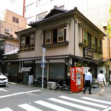 旧NHK前にあります。