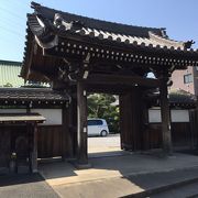 羽田神社の隣