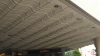 品川駅を降りて道路を渡った側