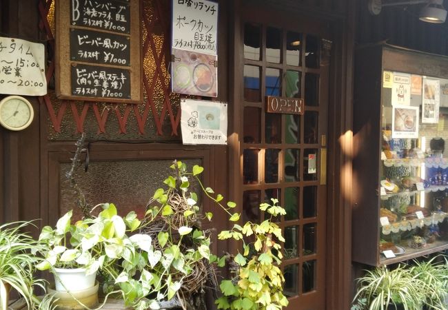 神田　キッチンビーバー　ランチ洋食