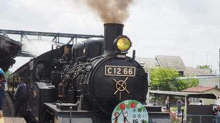 下館、茂木間を土日祝祭日にのみ1往復だけ運行するSL