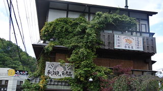 レトロな雰囲気のお土産やさん