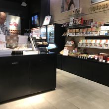 ピエトロの商品も売ってます。