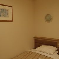 お部屋はちょっと暗め