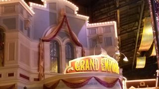 園内最大規模のショップ