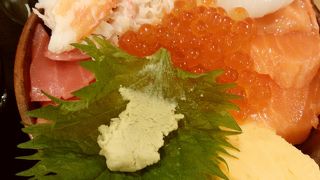 自分好みの海鮮丼