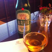 クラブラウンジでお昼過ぎからビール！