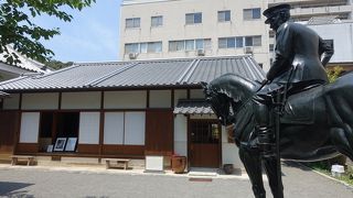 ボランティアスタッフの解説付き