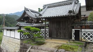 日本初の人力車があります