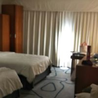 フロアライトがあるので夜も明るい。