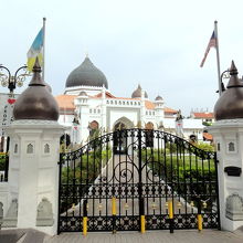 おとぎの国のようなモスク!!