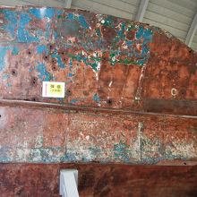 弾痕跡が数多く有ります