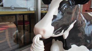 甘さひかえめ、生乳風味のソフトクリーム