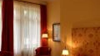 ホテル ヴィラ フロレンティーナ