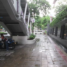 ラチャダムリ駅 (BTS)