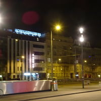 セントラル駅を出るとすぐ見える