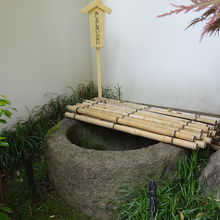 首を洗ったとという「みしるし洗いの井戸」