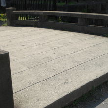 清水門橋の懸け橋の部分です。懸け橋は、約４～５ｍの長さです。