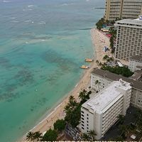 モアナサーフライダーやシェラトンも見えます