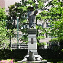 天下の将軍の場所としては少し寂しい