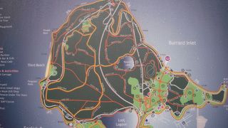 ダウンタウンの北西にあるバンクーバー市民が憩う広大な公園です。