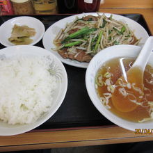 レバニラ炒め定食