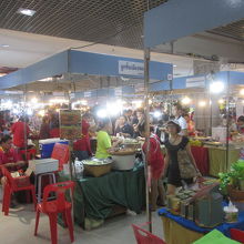 フードコート (JJモール)