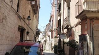 バルレッタの旧市街も趣がある