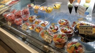 松屋銀座  B2Fのギンザジュースバー・リニューで、一休み