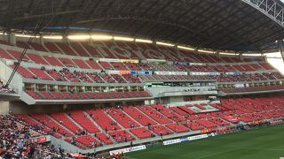 いかつく、攻撃的なイメージ。