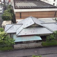 向かいの式場用の金水苑