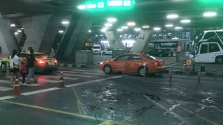 バンコクの玄関！スワンナプーム国際空港！！