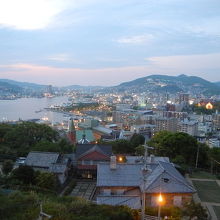 スカイロード、垂直エレベータを降りたところから望む長崎