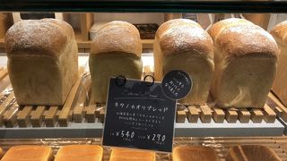 ブレッド ストーリー は、松屋銀座地下１階の人気のベーカリーです