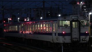 １区間だけだが特急が乗り入れる