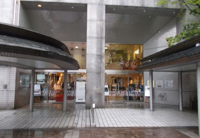 島瀬美術センターの中にあります。