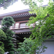 「亀戸天神社」のすぐ近くにある臨済宗寺院