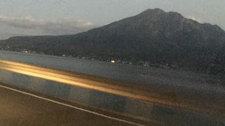 霧島温泉からも遠望できました