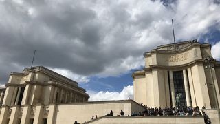 エッフェル塔を見るならココ！