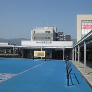 JR石山駅と乗入れの京阪駅