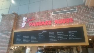 いつも並んでいるパンケーキやさん