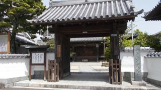 浄土宗の寺院です。