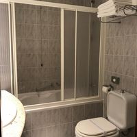 きっちり閉まる扉付きのバスタブ