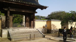 案内所の奥にあります