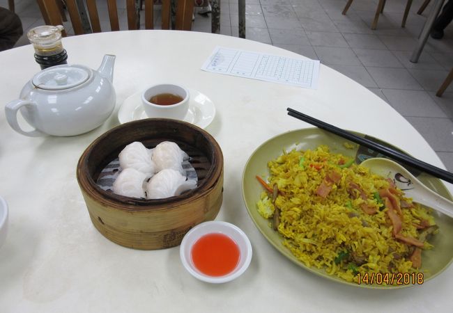 居心地の良い地元の中華食堂。