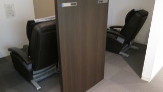 マッサージチェアを利用します