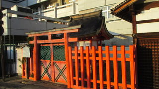 猿沢池のほとりです