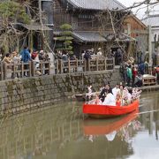 物資を陸に上げるための河岸である「だし」