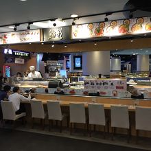 B1にあった寿司や日本食の店